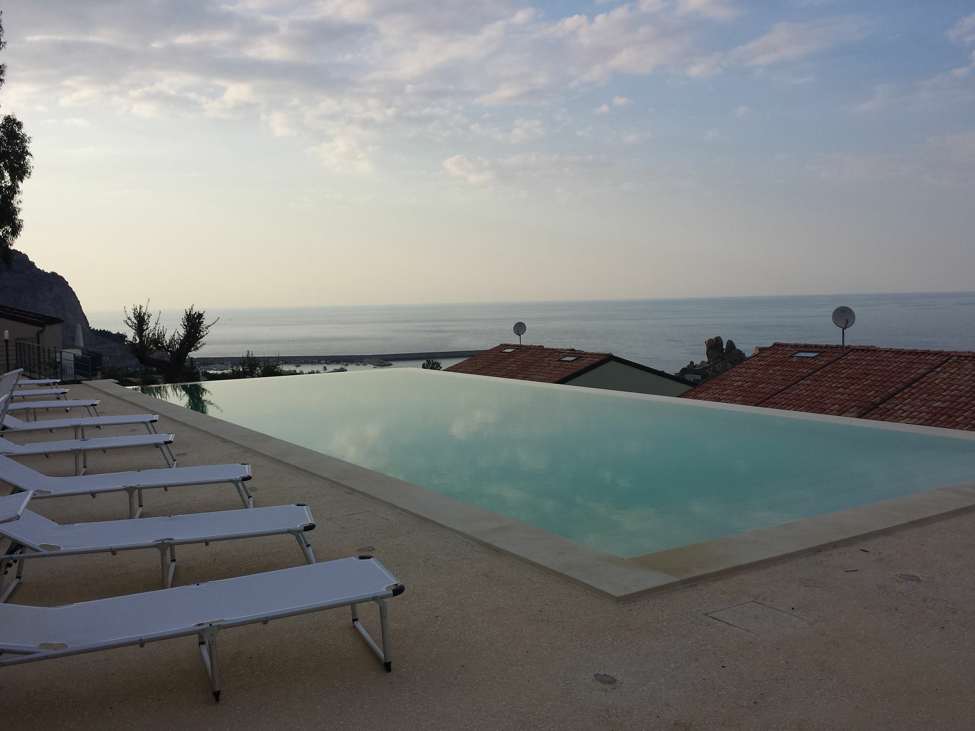 Residence Magara تْشيفالو المظهر الخارجي الصورة